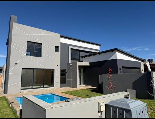 4 BEDROOM HOUSE FOR SALE IN FOUNTAINBROOK ESTATE